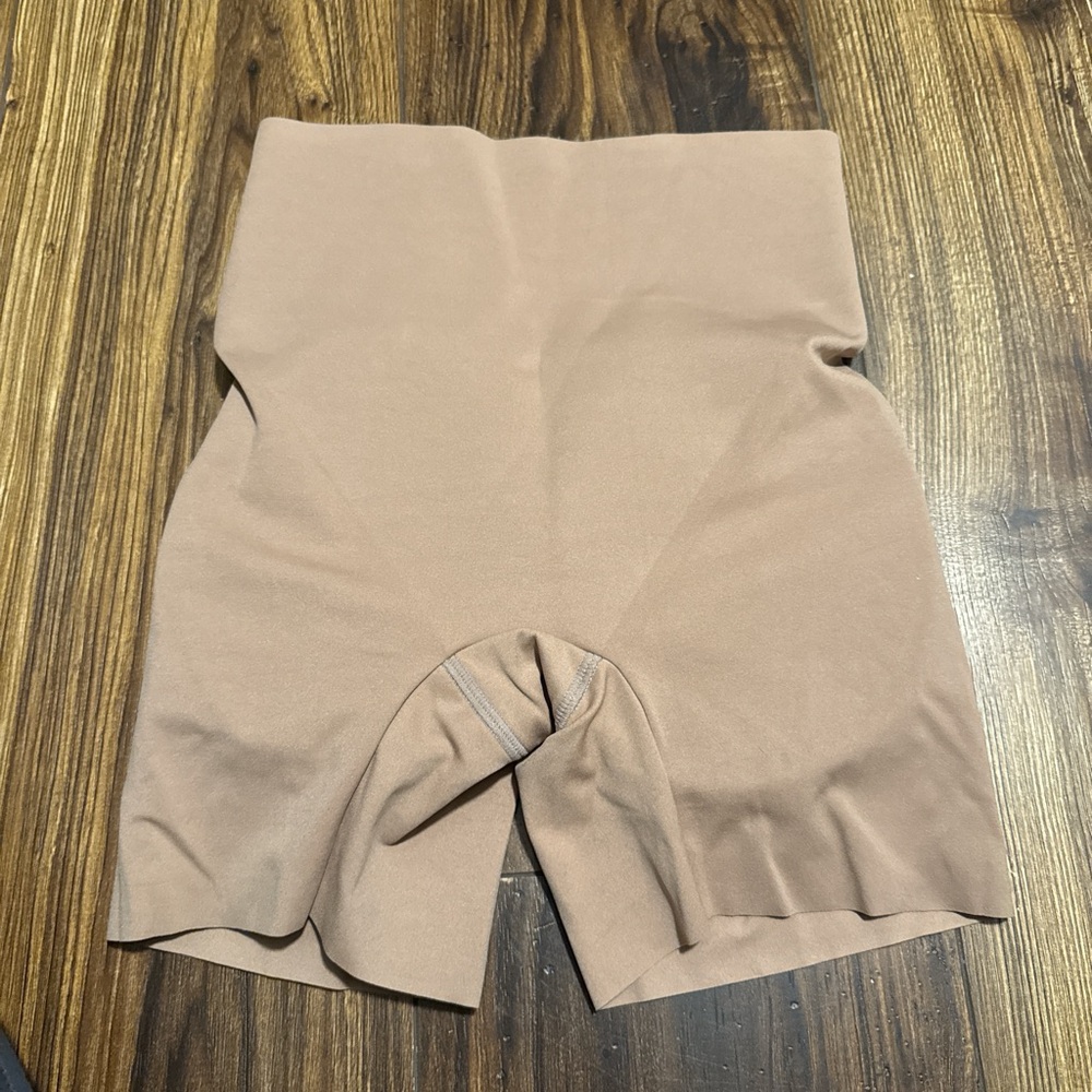 Undetectable Padded Butt Lifter Shaper Short